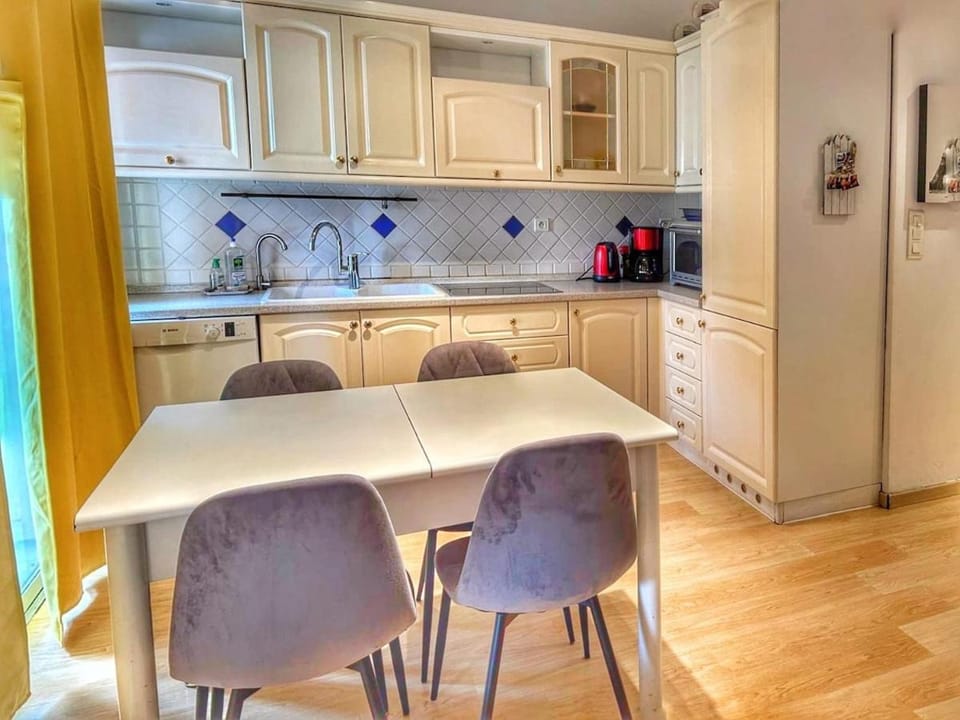 Cozy apartment all comforts Apartment in Auvergne-Rhône-Alpes