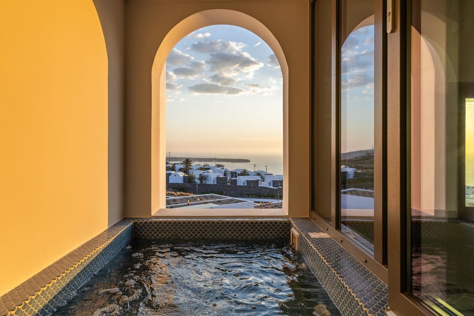 Natural landscape, Hot Tub, Pool view