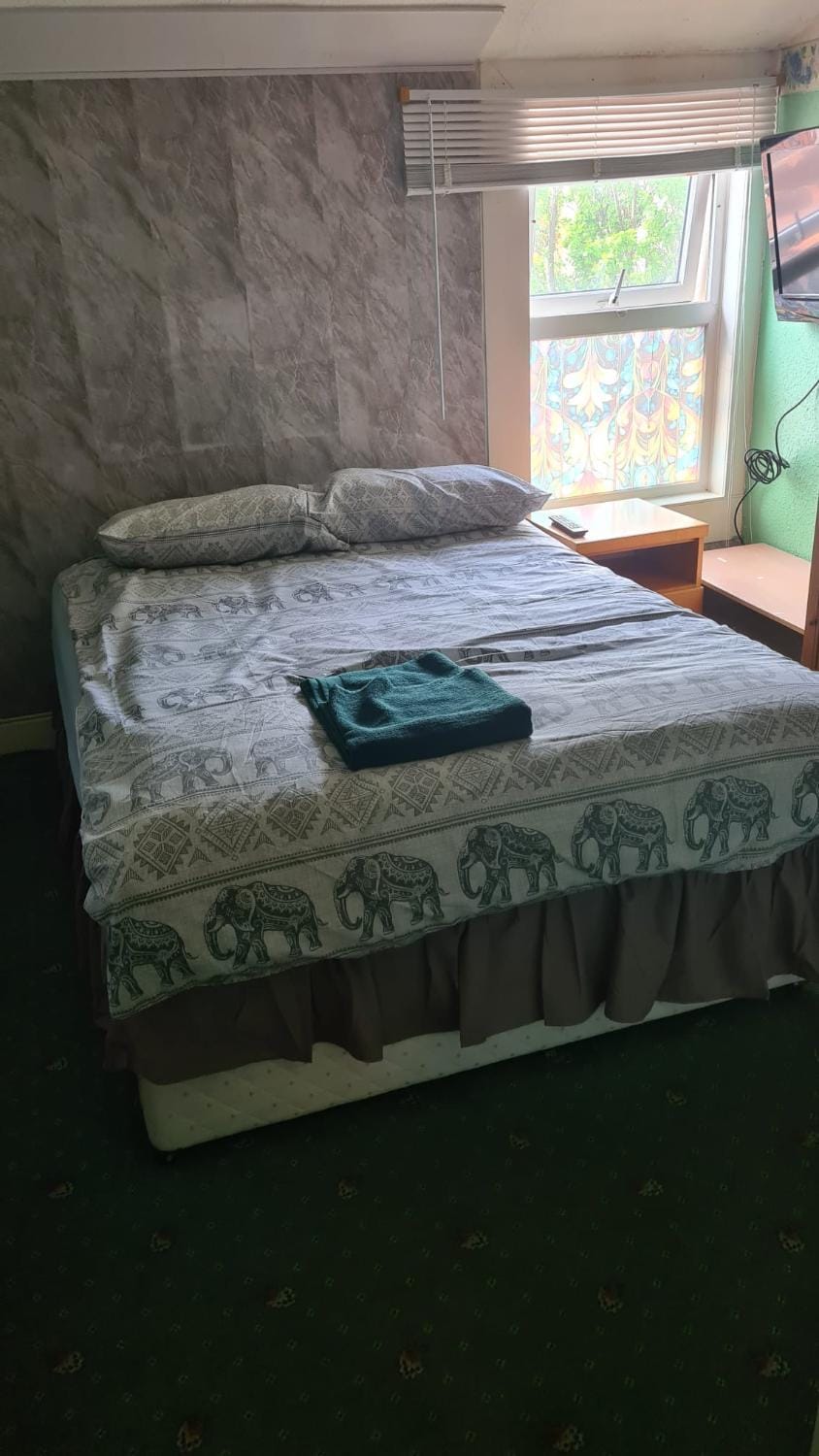 pengwern manor Bed and Breakfast in Rhyl