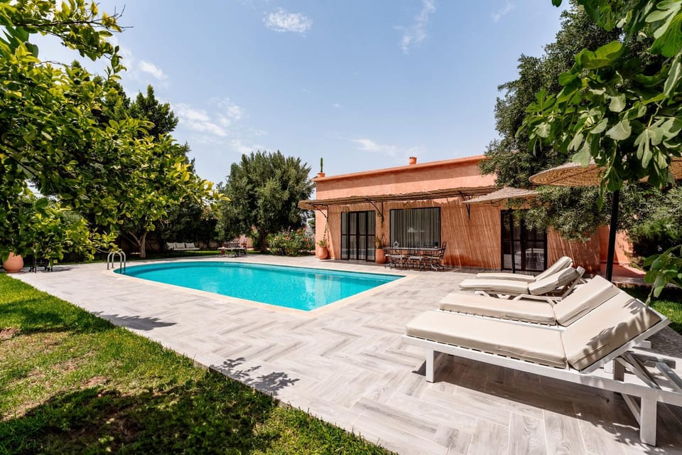 Property building, Garden