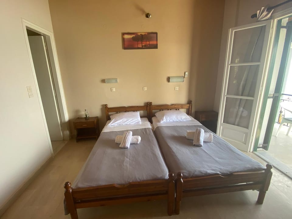 Comores Seaview Studios Apartment in Corfu, Greece
