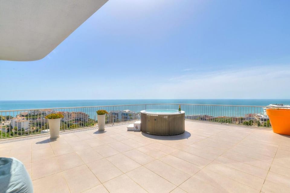 Spectacular penthouse - Top view Apartment in Fuengirola