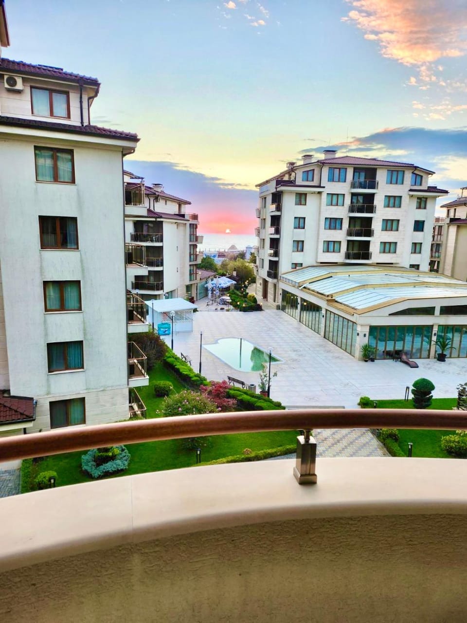 Balcony/Terrace, Pool view, Sea view, Swimming pool, Sunrise
