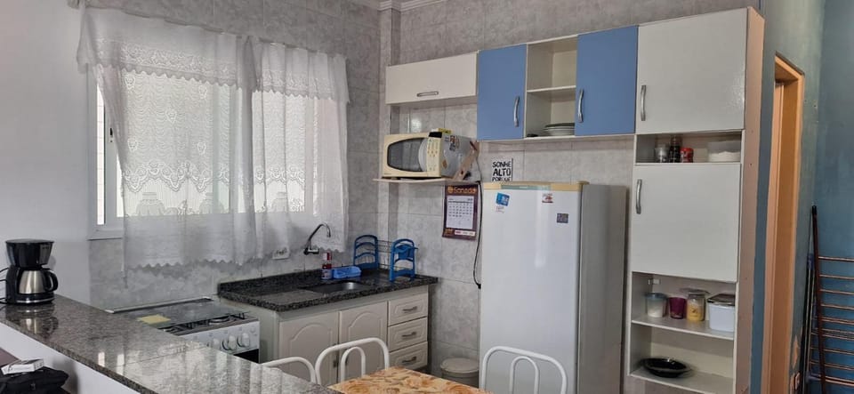 Kitnet com sacadaTupy Apartment in State of São Paulo