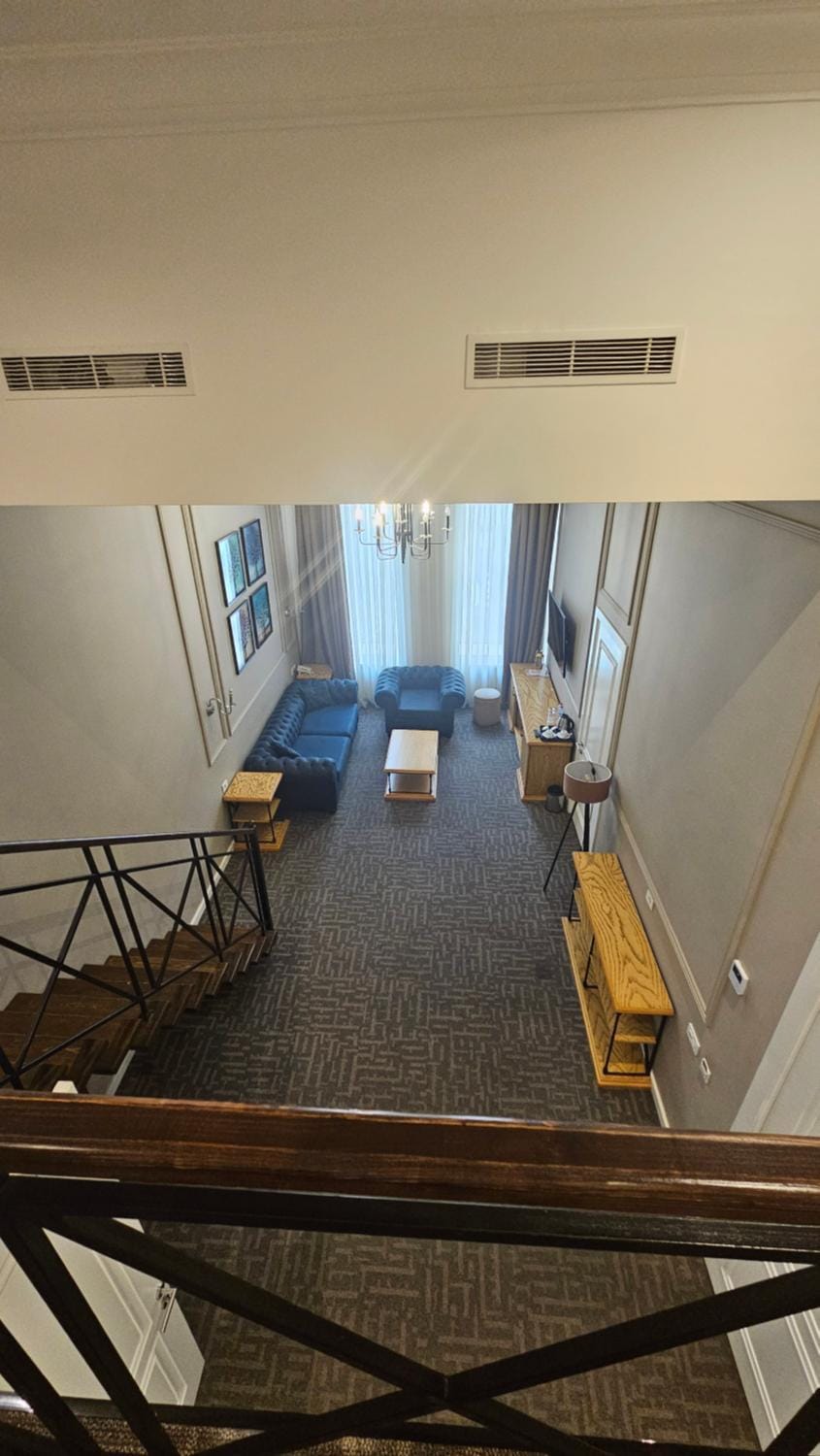 Living room, Photo of the whole room, Seating area