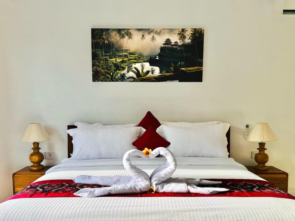 Photo of the whole room, Decorative detail, Bedroom
