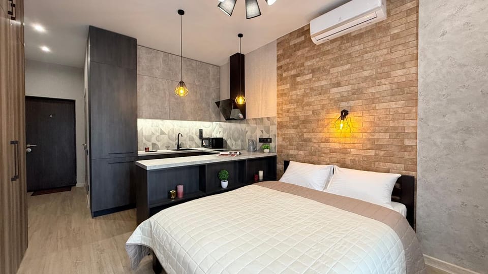Bed, Kitchen or kitchenette, air conditioner