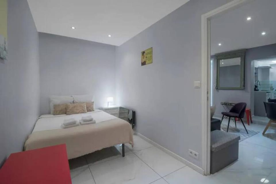 Appartement Popincourt Bastille Apartment in Paris