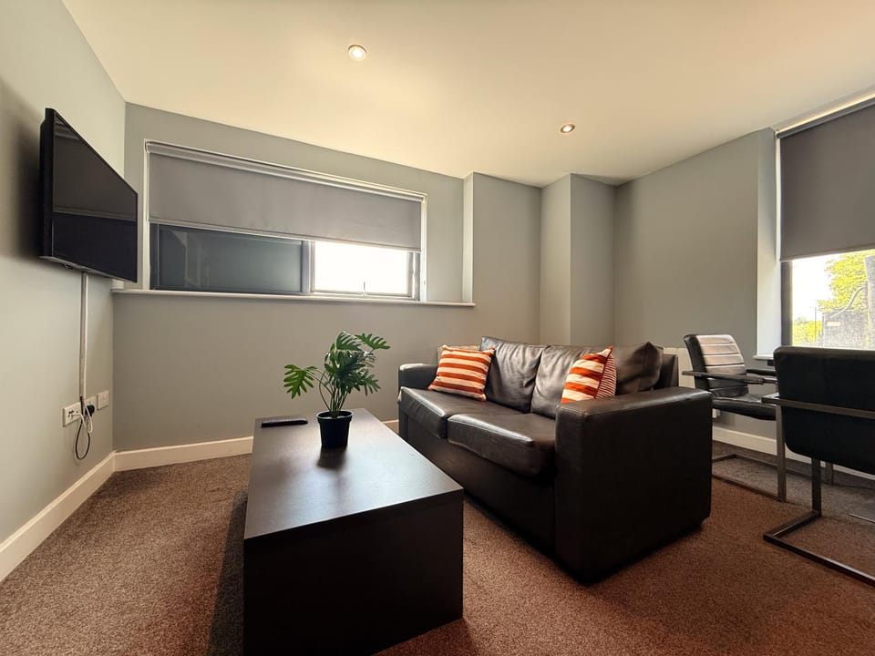 TV and multimedia, Living room, Seating area