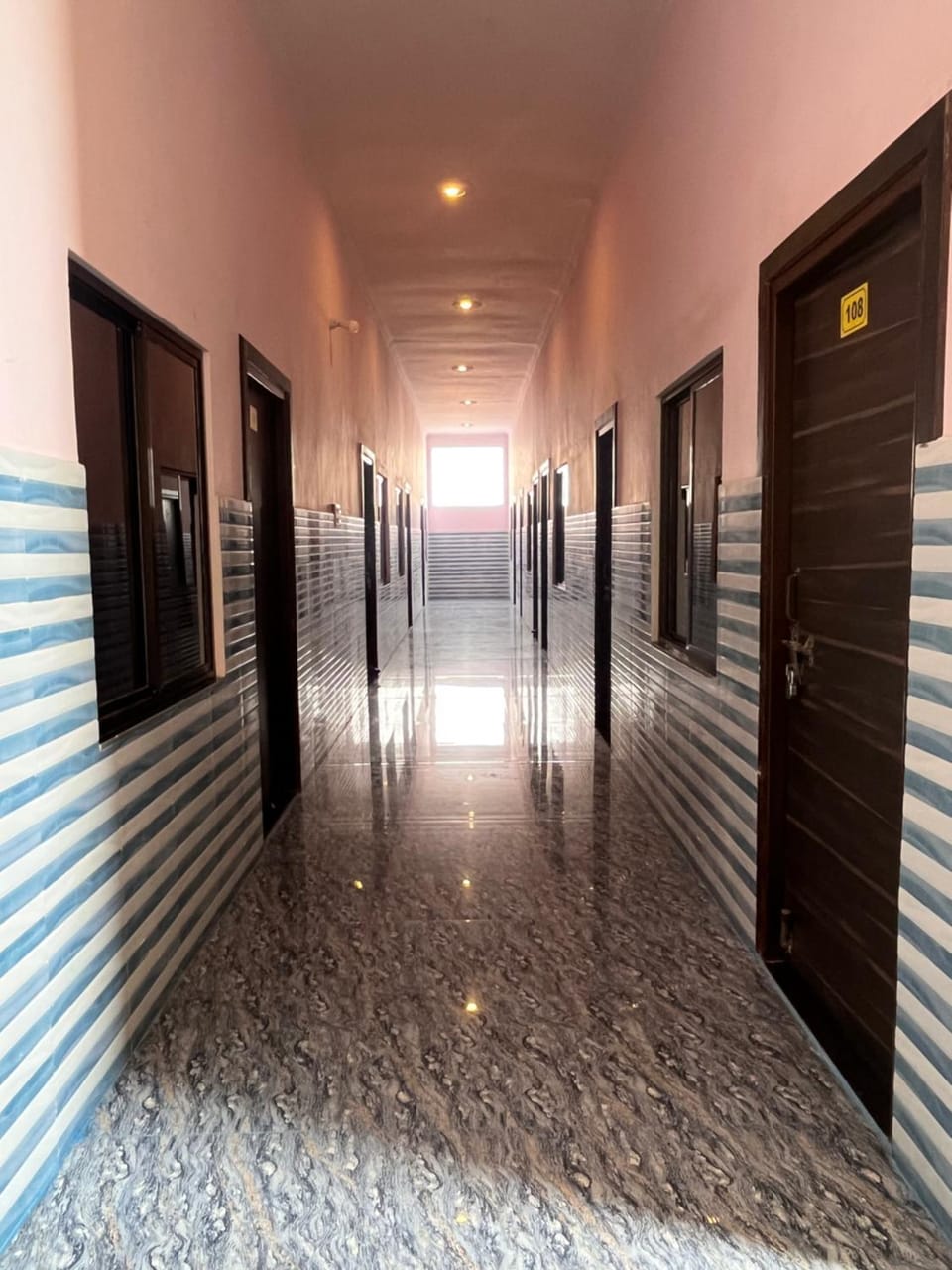 Gokul Inn Guesthouse Hotel in Varanasi