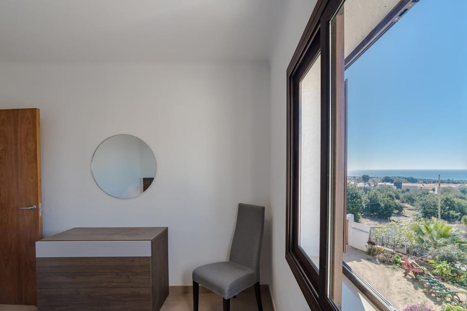 Apartment Mirador Creixell by MarCalma Apartment in Creixell