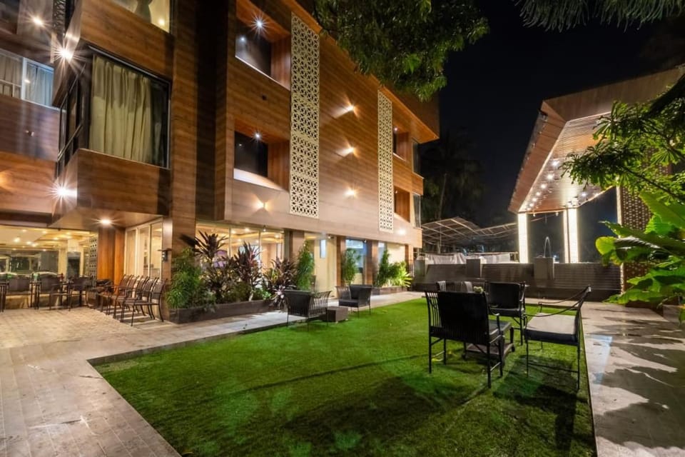 Property building, Night, Garden, Garden view
