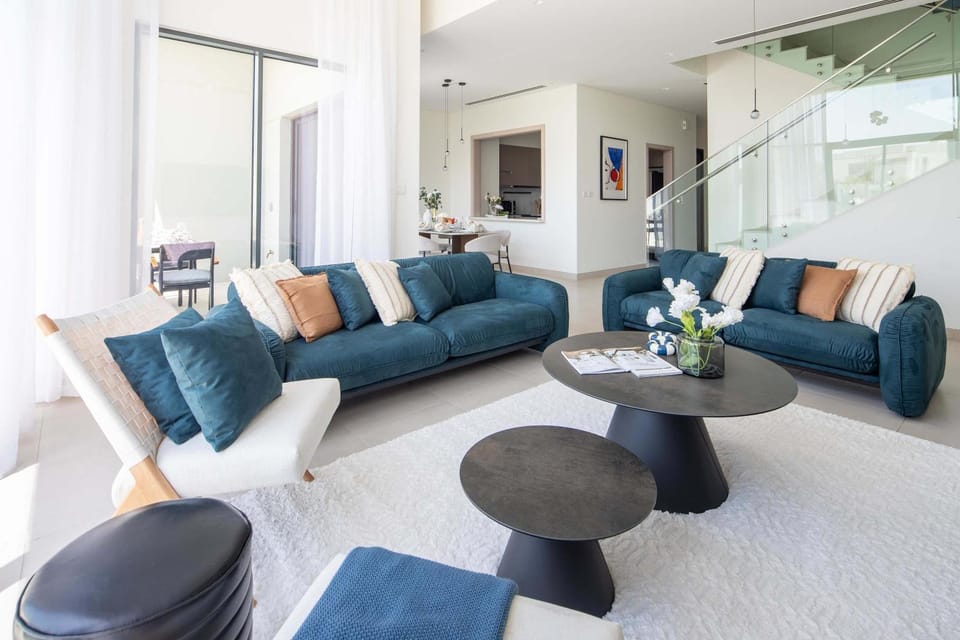 Frank Porter - Murooj Al Furjan West Villa in Dubai