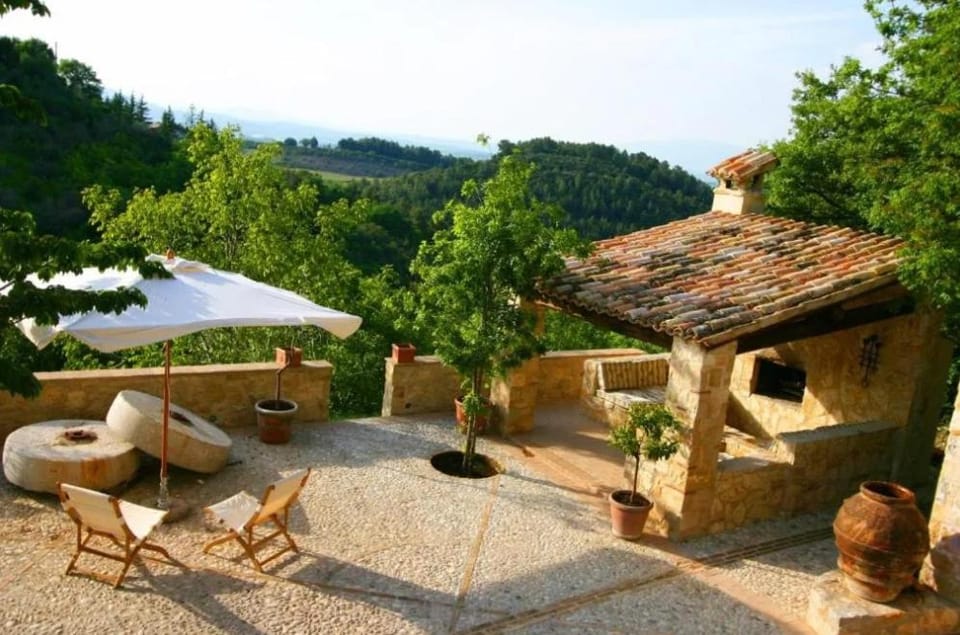 Balcony/Terrace, Photo of the whole room, Inner courtyard view