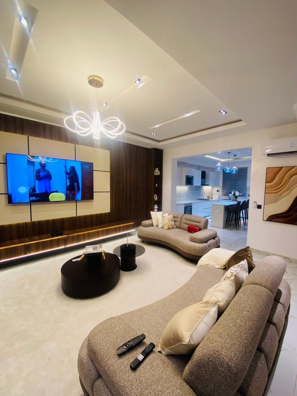 TV and multimedia, Living room, Seating area