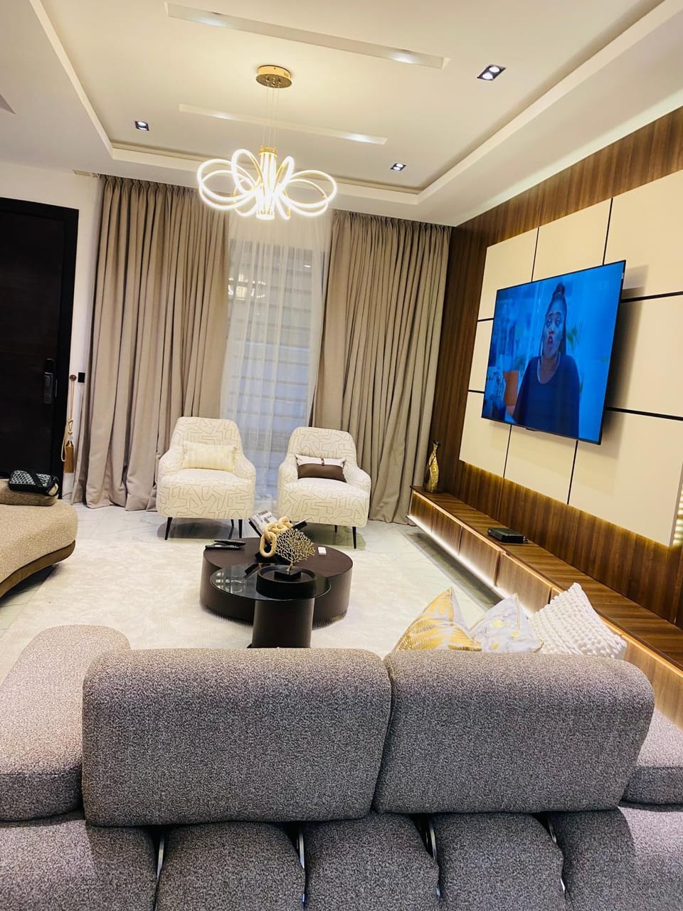 TV and multimedia, Living room, Seating area