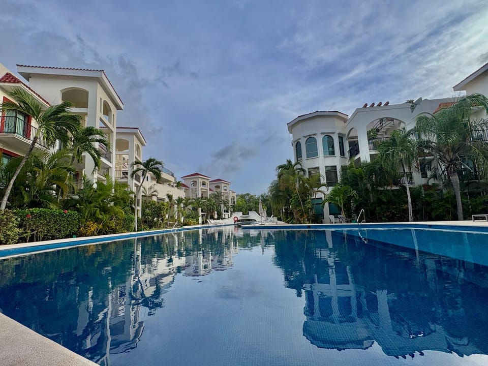 Property building, Pool view