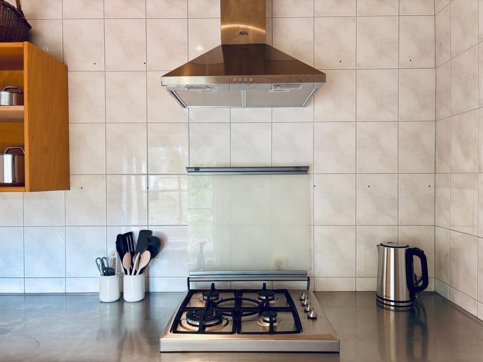 Communal kitchen, minibar, stove