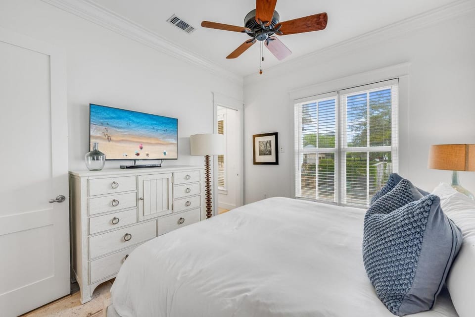 Treetop Cottage House in Rosemary Beach