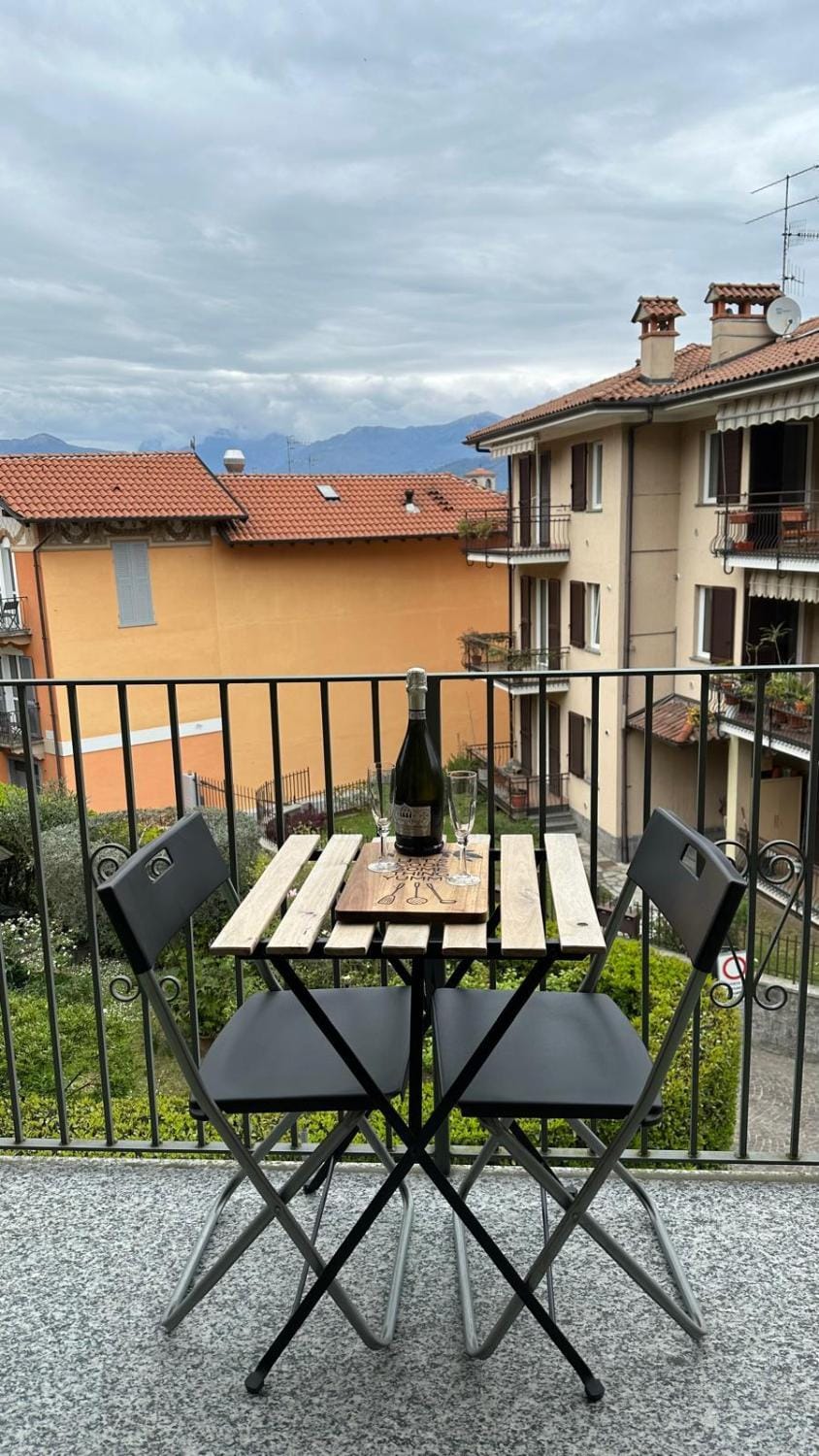 View (from property/room), Balcony/Terrace, Mountain view