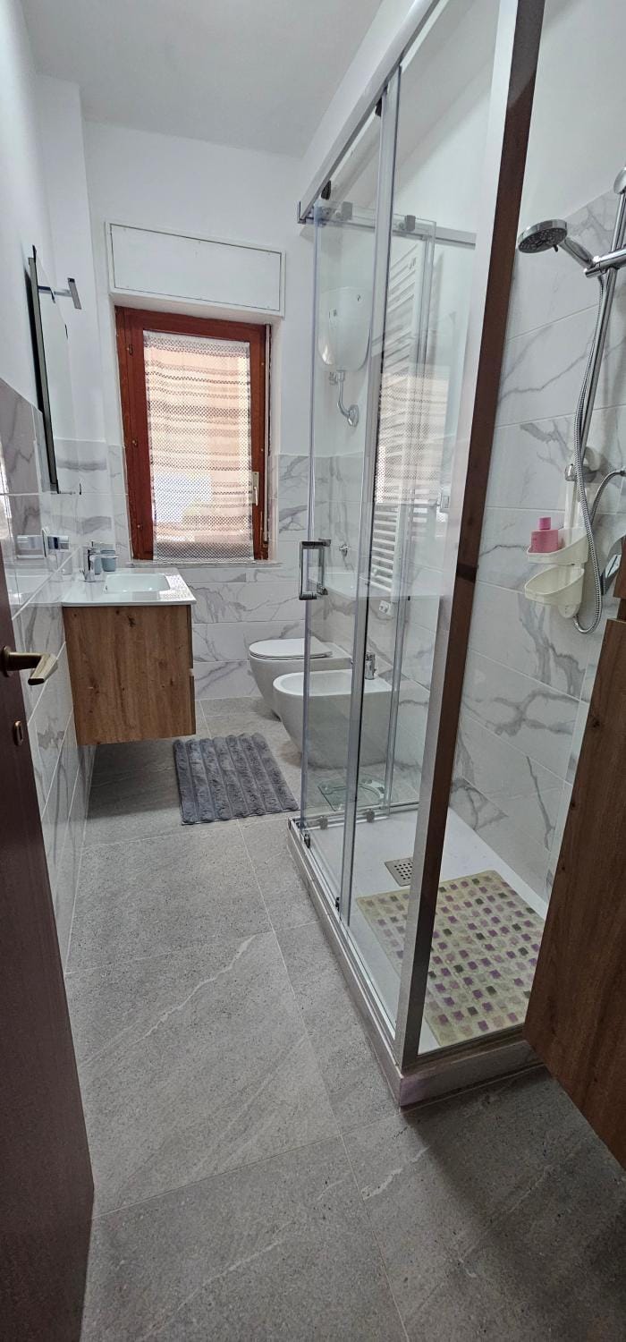 Shower, Bathroom