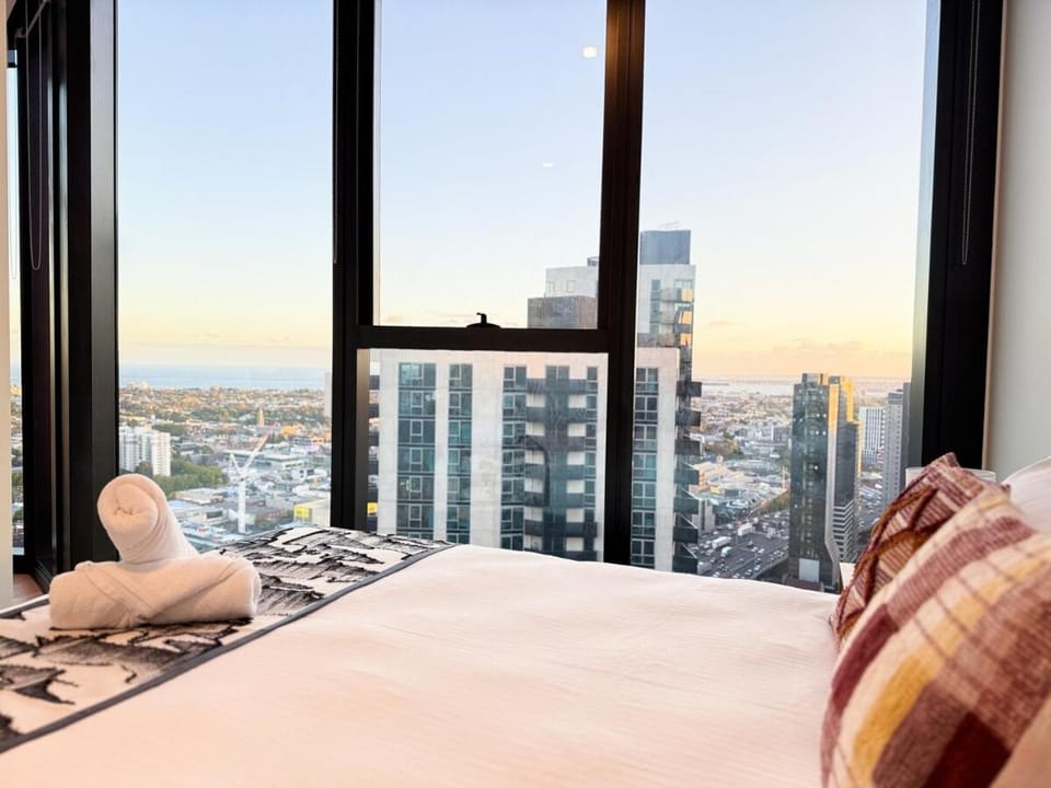 View (from property/room), Bedroom, City view