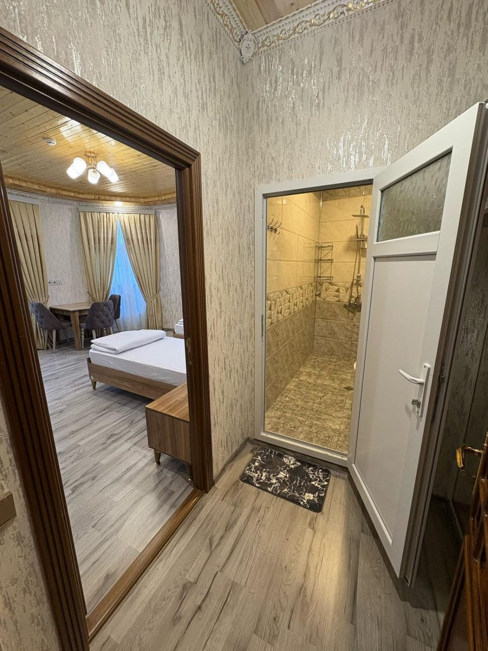 Bed, Bathroom, Photo of the whole room, Bedroom, wardrobe