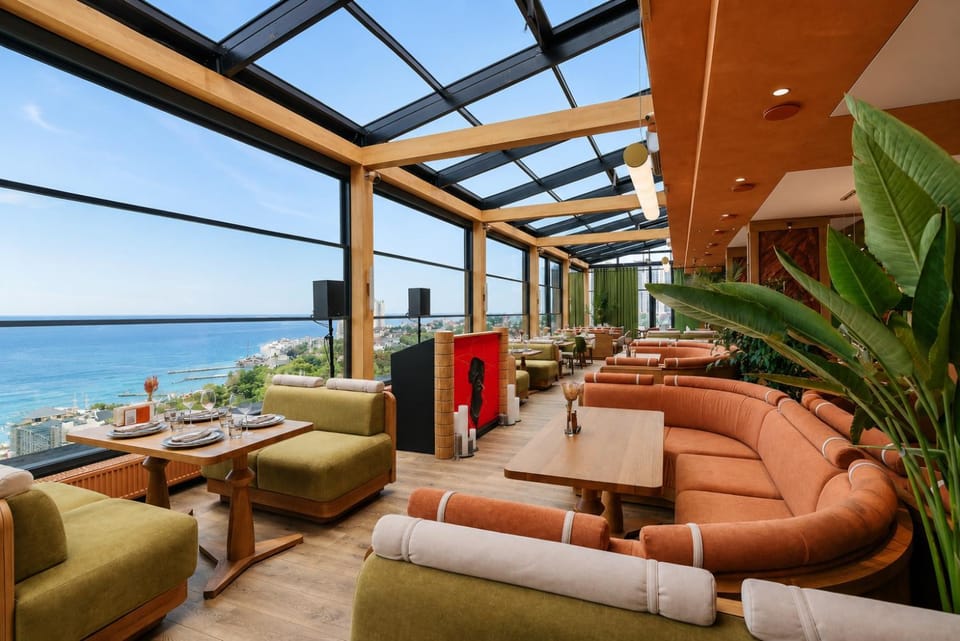 Day, Natural landscape, View (from property/room), Balcony/Terrace, Living room, Seating area, Sea view