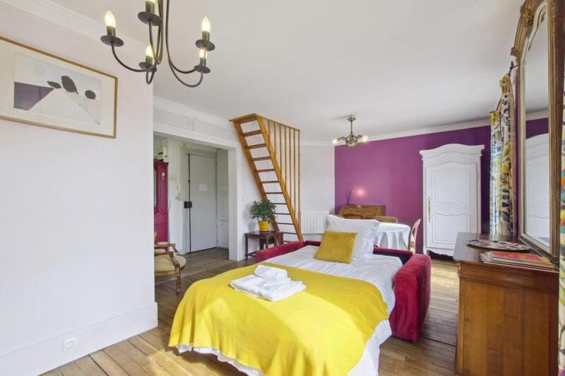 Authentic Parisian apartment Apartment in Paris
