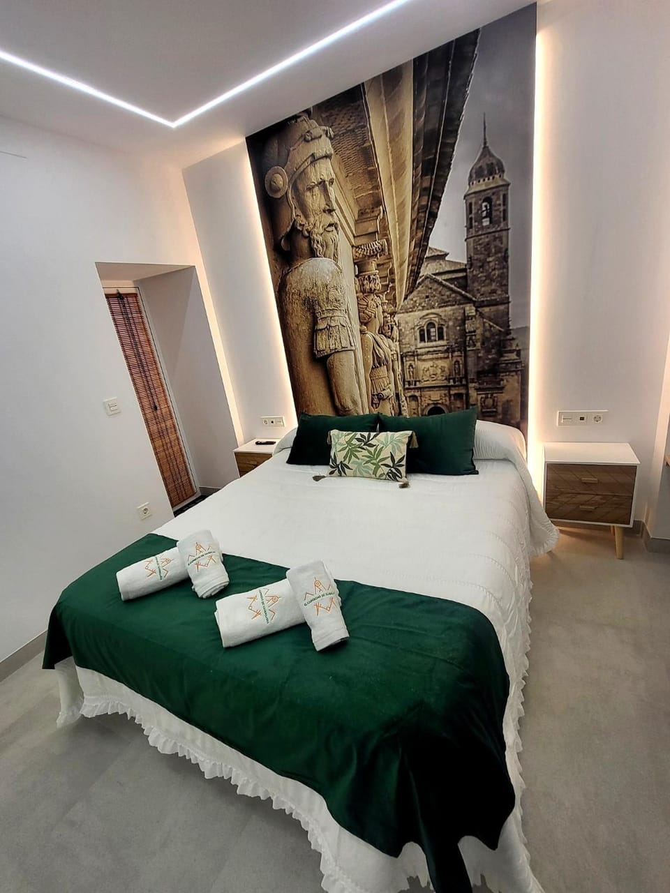 Patio, Bed, TV and multimedia, Bedroom, heating, internet, air conditioner
