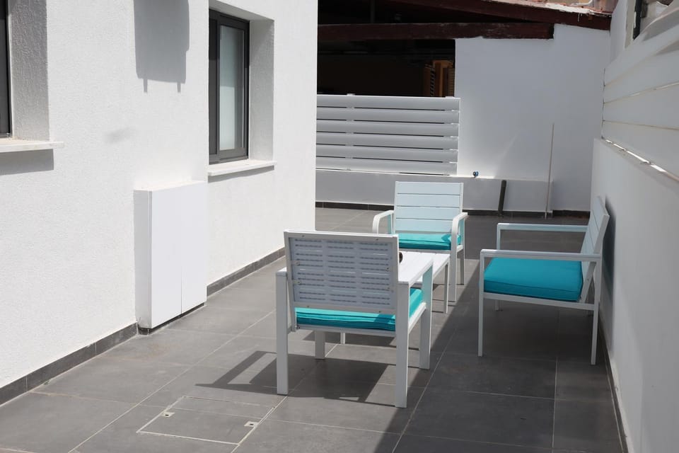 Garden, Seating area