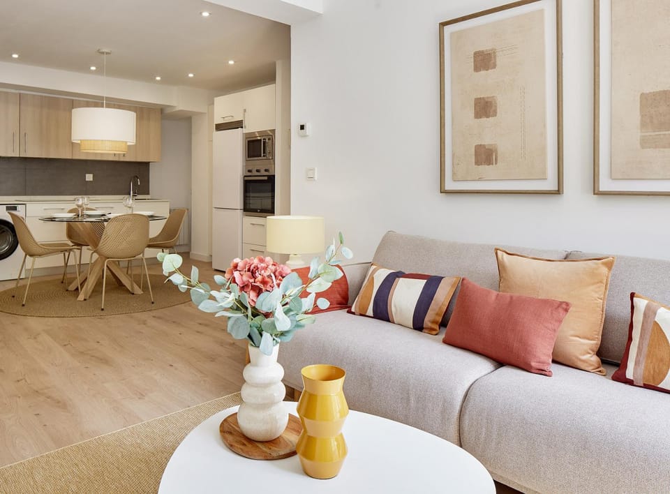 Zenna - The Rentals Collection Apartment in San Sebastian
