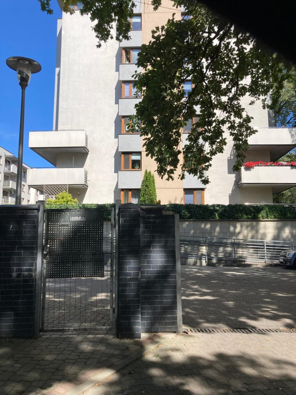 Property building, Area and facilities