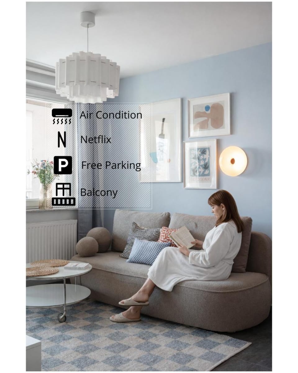 TV and multimedia, View (from property/room), Living room, Seating area, heating