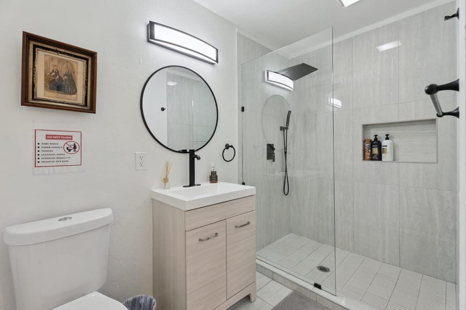 1BR Apt 3 mins Paseo Arts District House in Oklahoma City