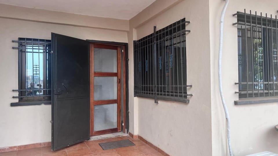 Living on the Bay Apartment in Freetown