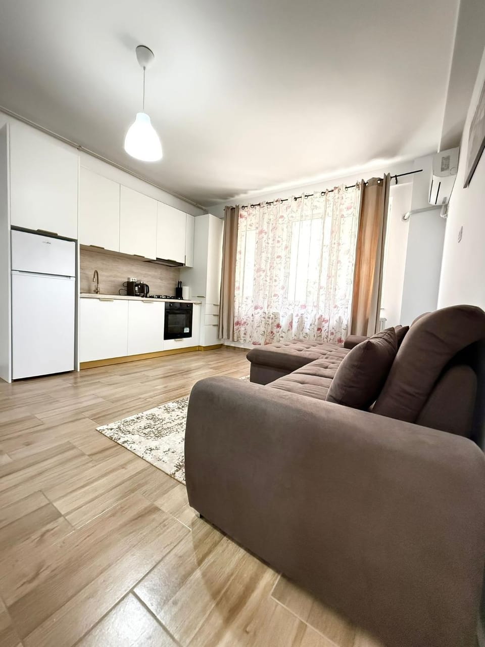 Living room, kitchen