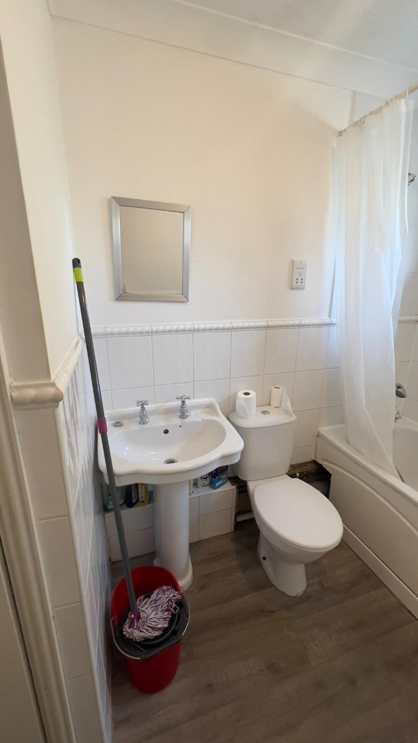 3 bedroom flat - 5 mins to Hythe Apartment in Colchester