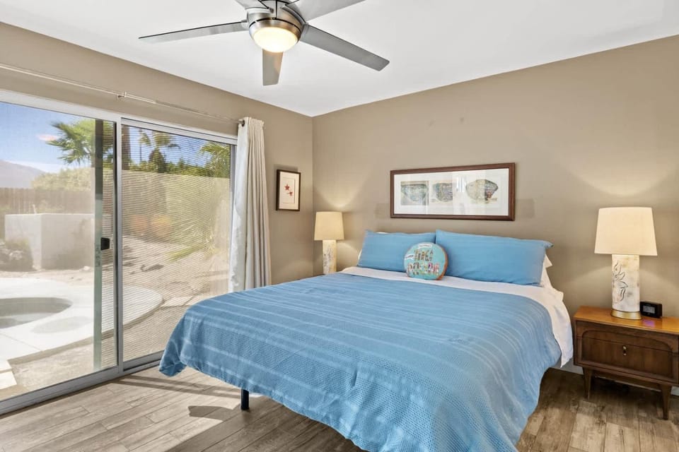 3 BDR Desert Oasis in the Heart of Palm Springs House in Palm Springs