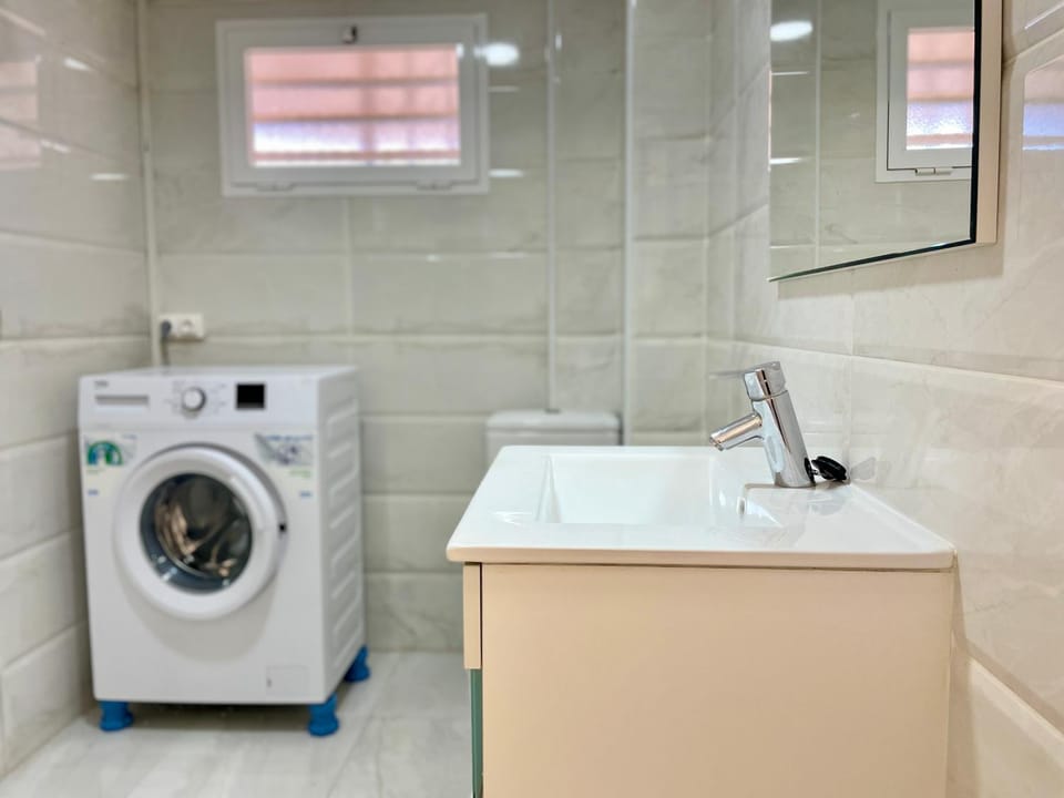 Bathroom, washing machine