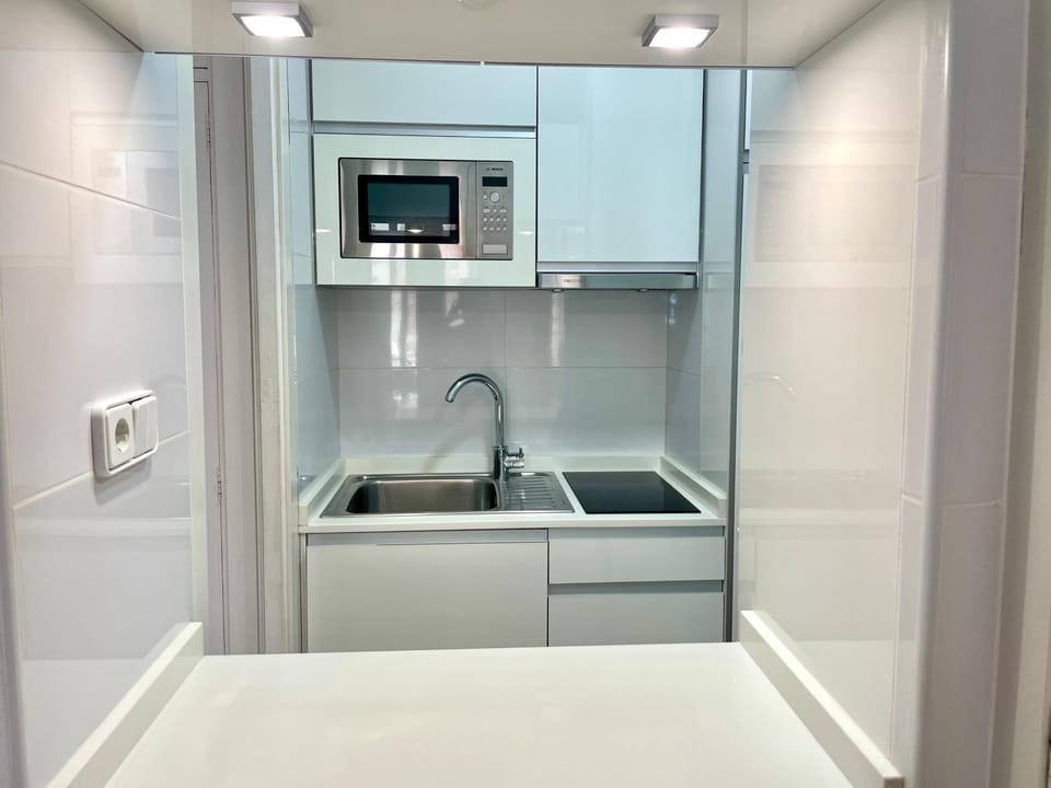 Kitchen or kitchenette