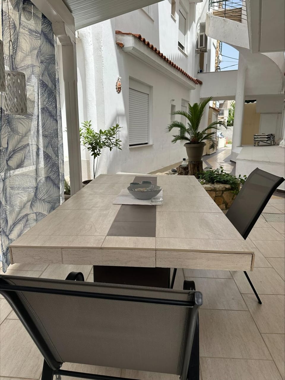 Patio, Dining area