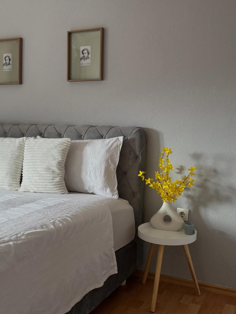 Bed, Decorative detail, Bedroom