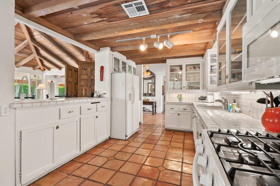 San Jacinto Villa with Private Pool House in Palm Springs