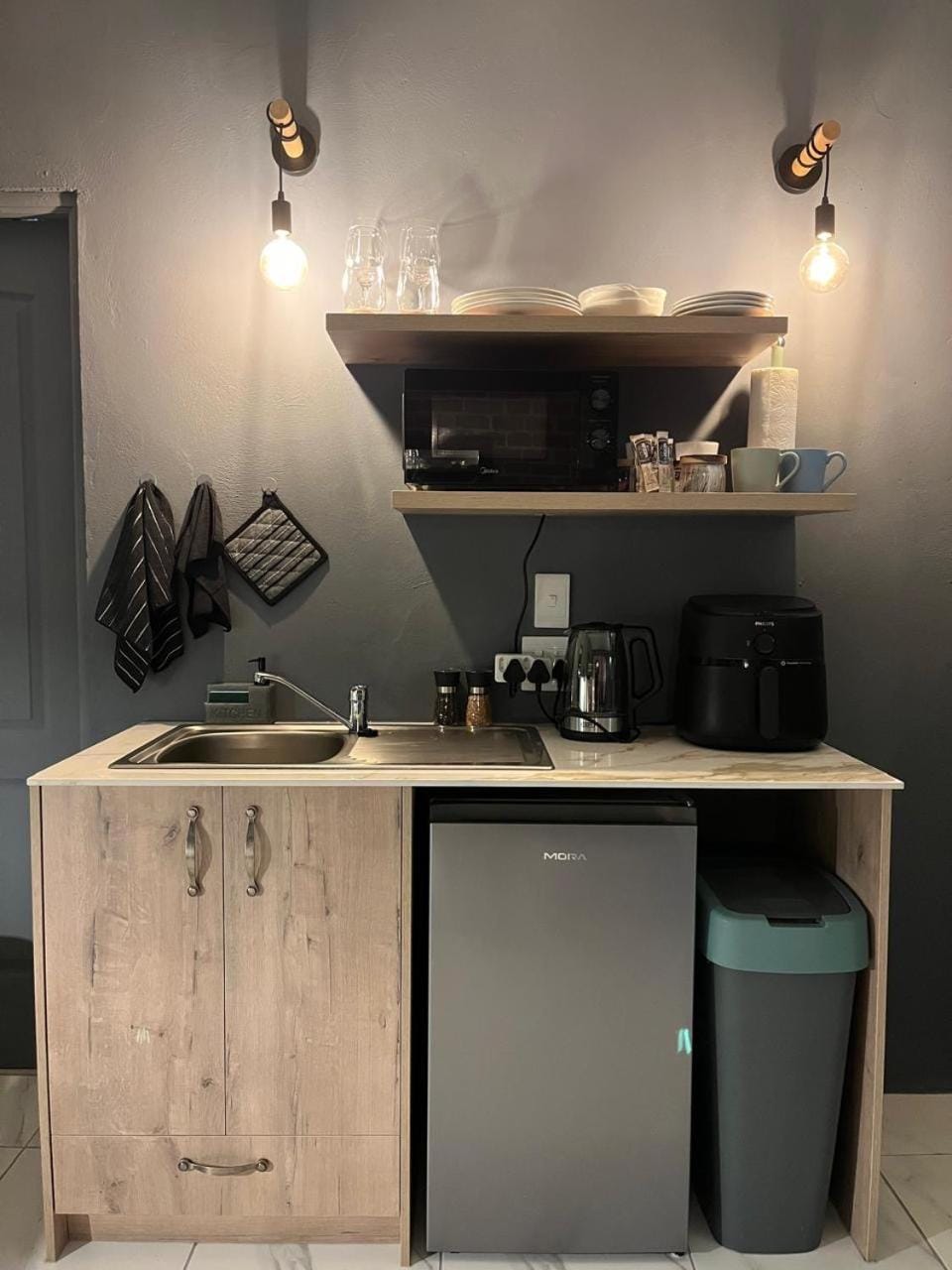 Coffee/tea facilities, Kitchen or kitchenette, minibar, toaster