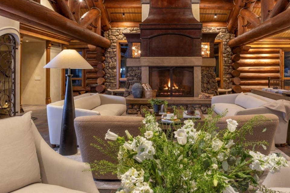 Apres Lodge 5 Bedroom House in Idaho