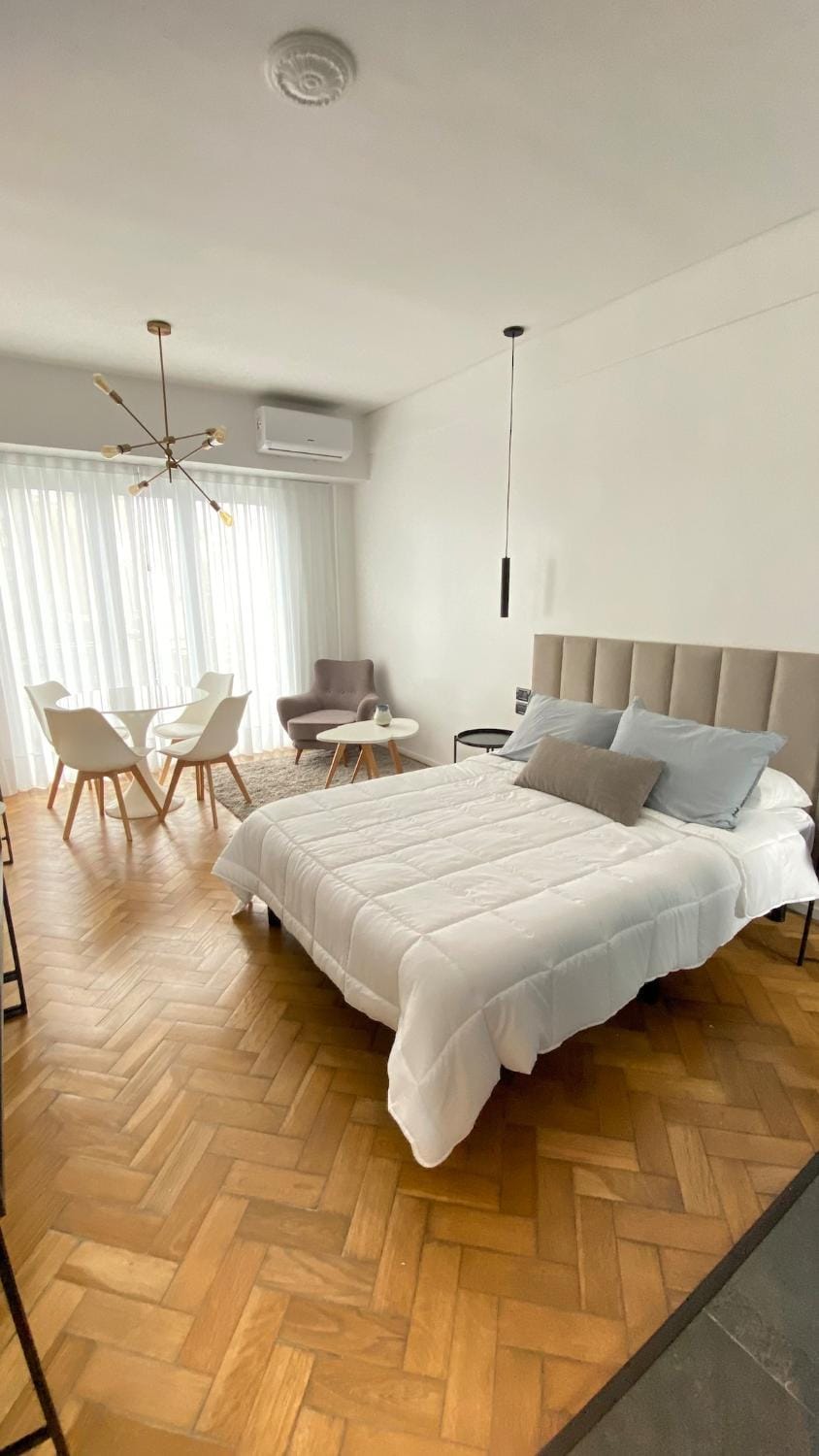 Bed, Photo of the whole room, Seating area, Bedroom, heating, towels, air conditioner