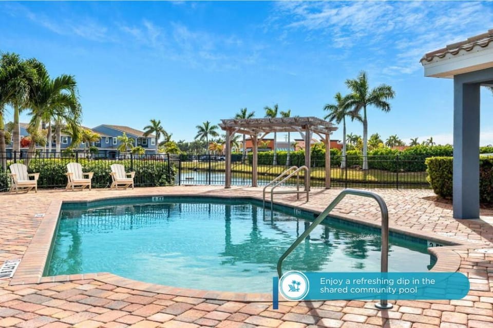 Day, Garden, Garden view, Pool view, Swimming pool, Swimming pool, sunbed