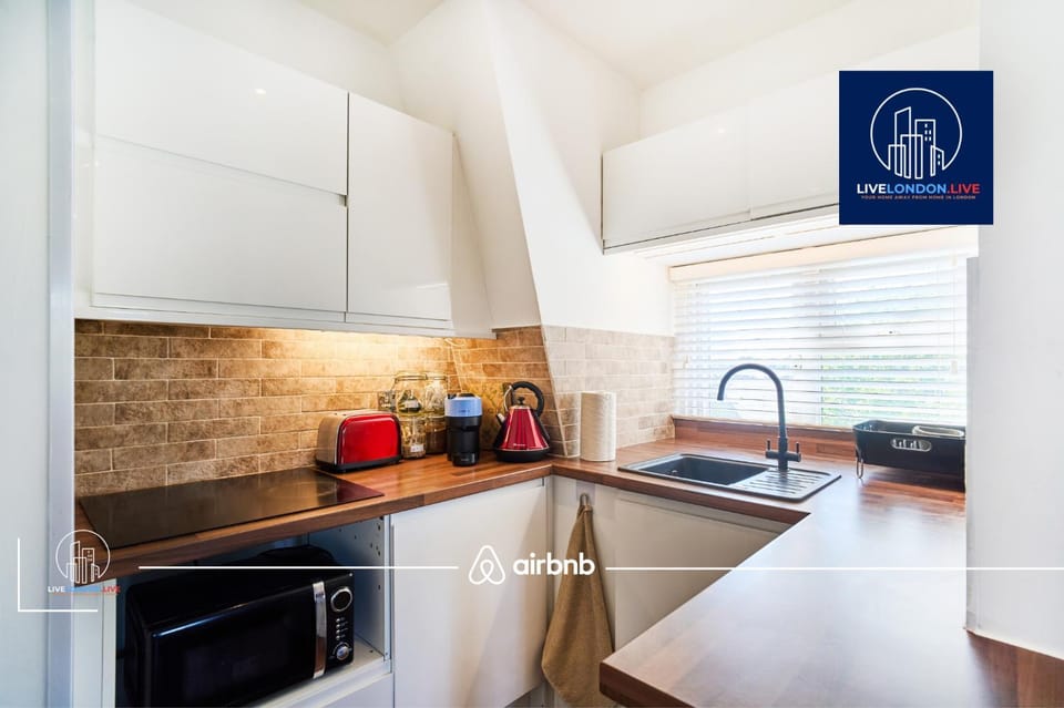 Last-Minute Deals l Flat 8 l Reserve Now l Summer Stay l Sleeps Up to 4 l Business Family Live London Short Lets & Serviced Accommodation Apartment in London Borough of Islington