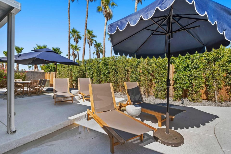 Aurora Oasis - Stylish 4 BDR House in Palm Springs